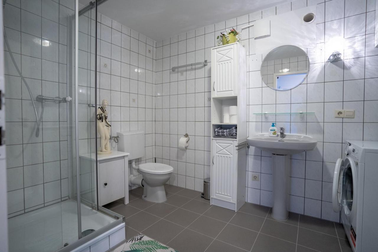 3-Zimmer Haus 85Qm Mit Balkon Bis Zu 8 Personen Winningen Exterior photo