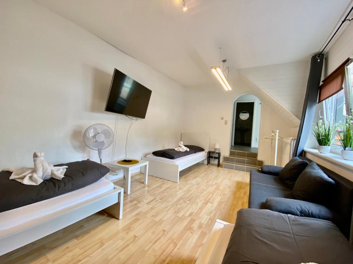 3-Zimmer Haus 85Qm Mit Balkon Bis Zu 8 Personen Winningen Exterior photo